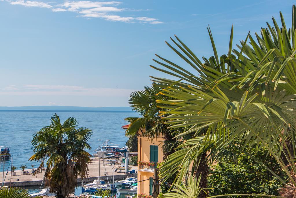 Sunny Apartment Anamaria Opatija Bagian luar foto